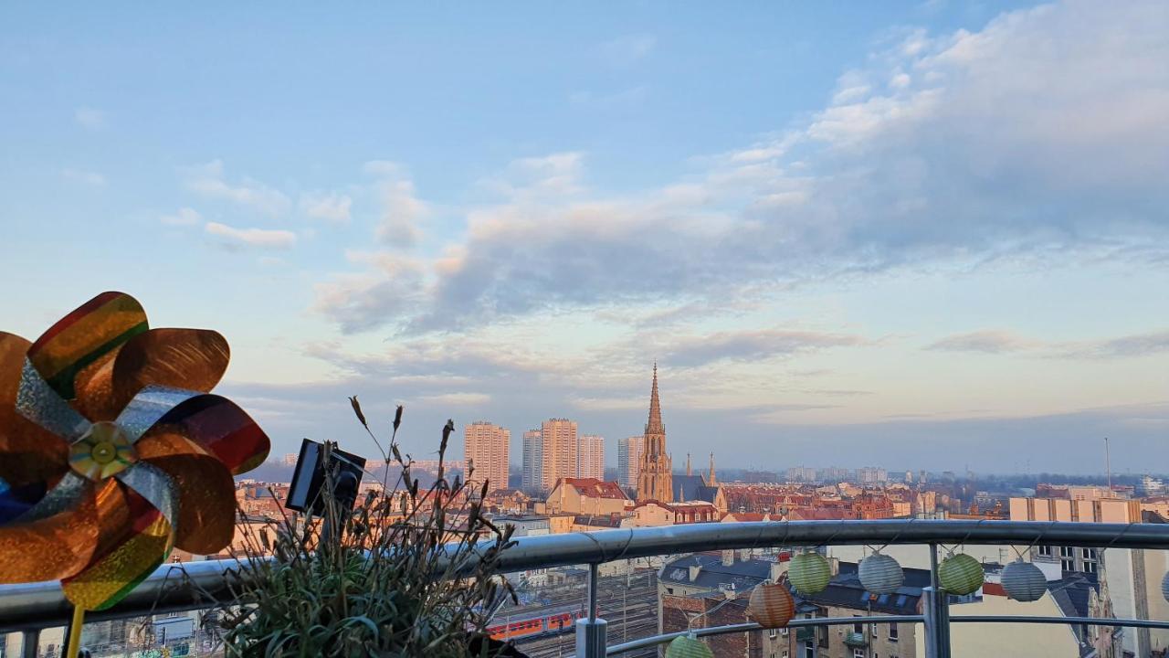 R O M A N T I C View By Kato * Kattowitz